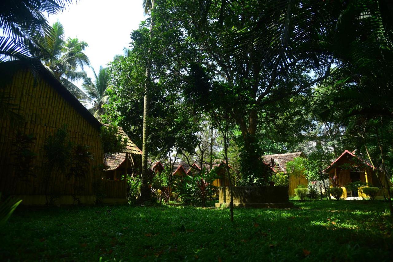Savithri Inn Cottage Varkala Exterior foto