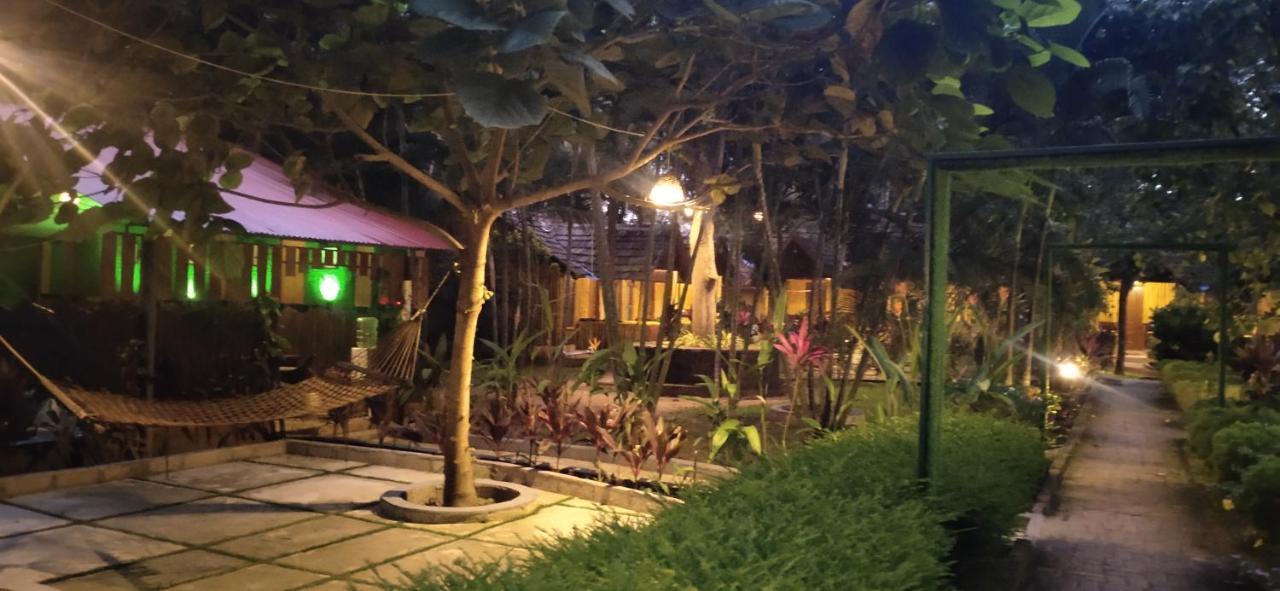 Savithri Inn Cottage Varkala Exterior foto