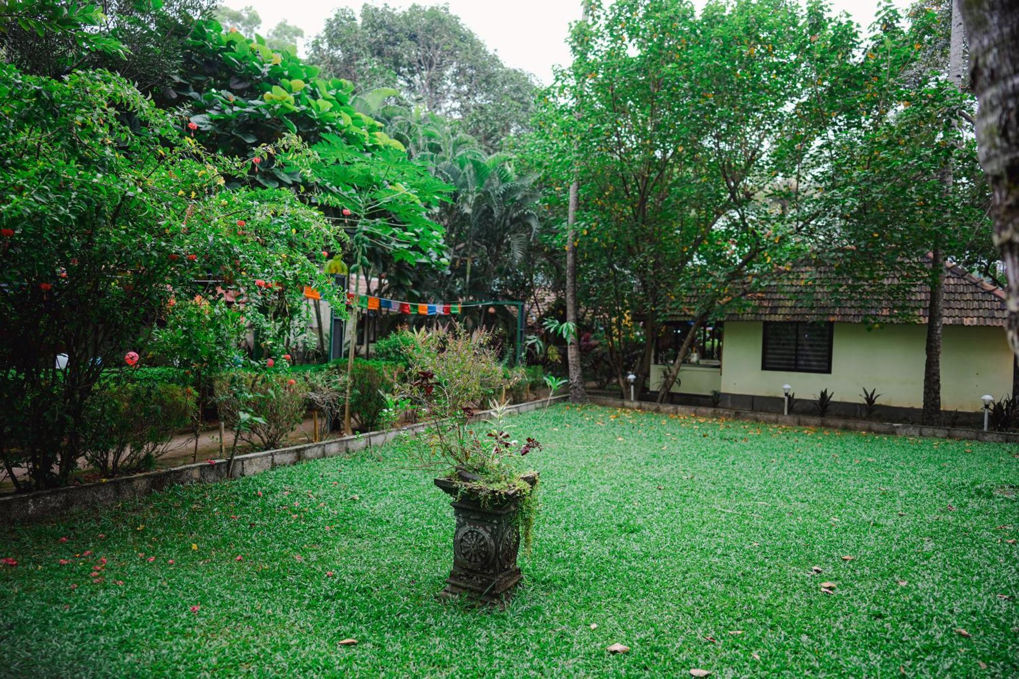 Savithri Inn Cottage Varkala Exterior foto