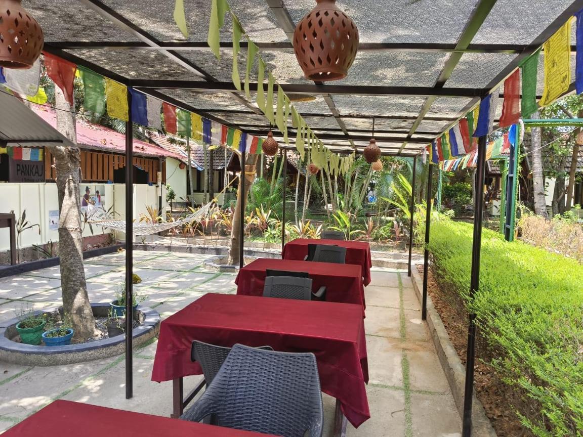 Savithri Inn Cottage Varkala Exterior foto